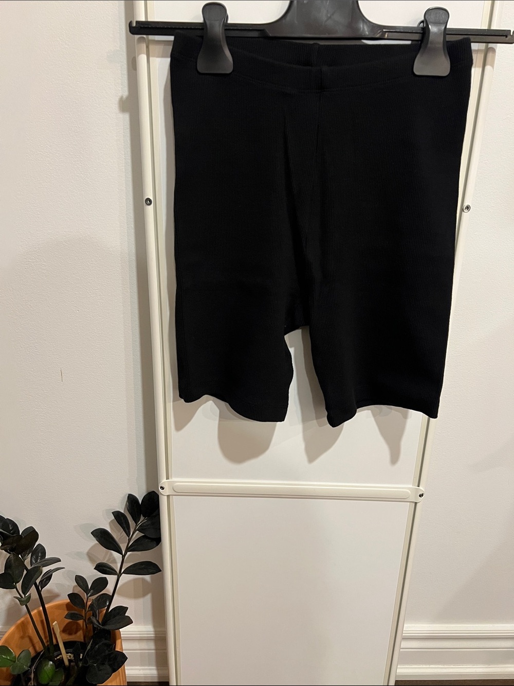 KOTN Black Ribbed Knit Shorts